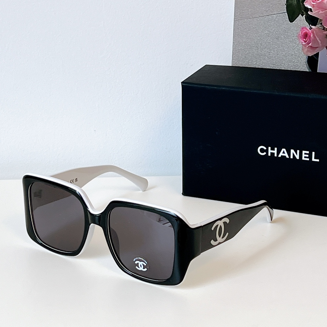 Chanel Sunglass