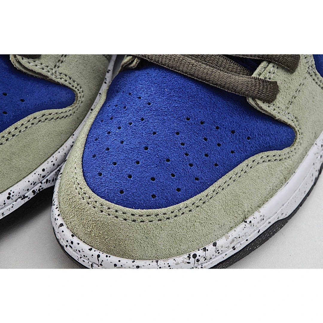Nike SB Dunk Low &ldquo;Celadon&rdquo;