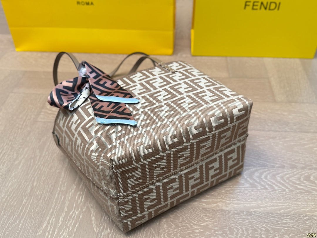 Fendi Tote Shoulder Bag