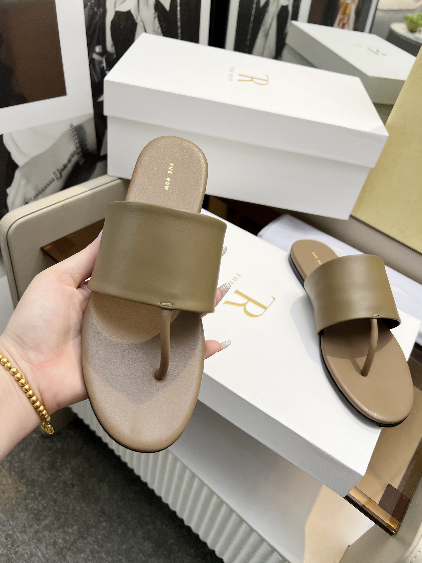 The row Slippers