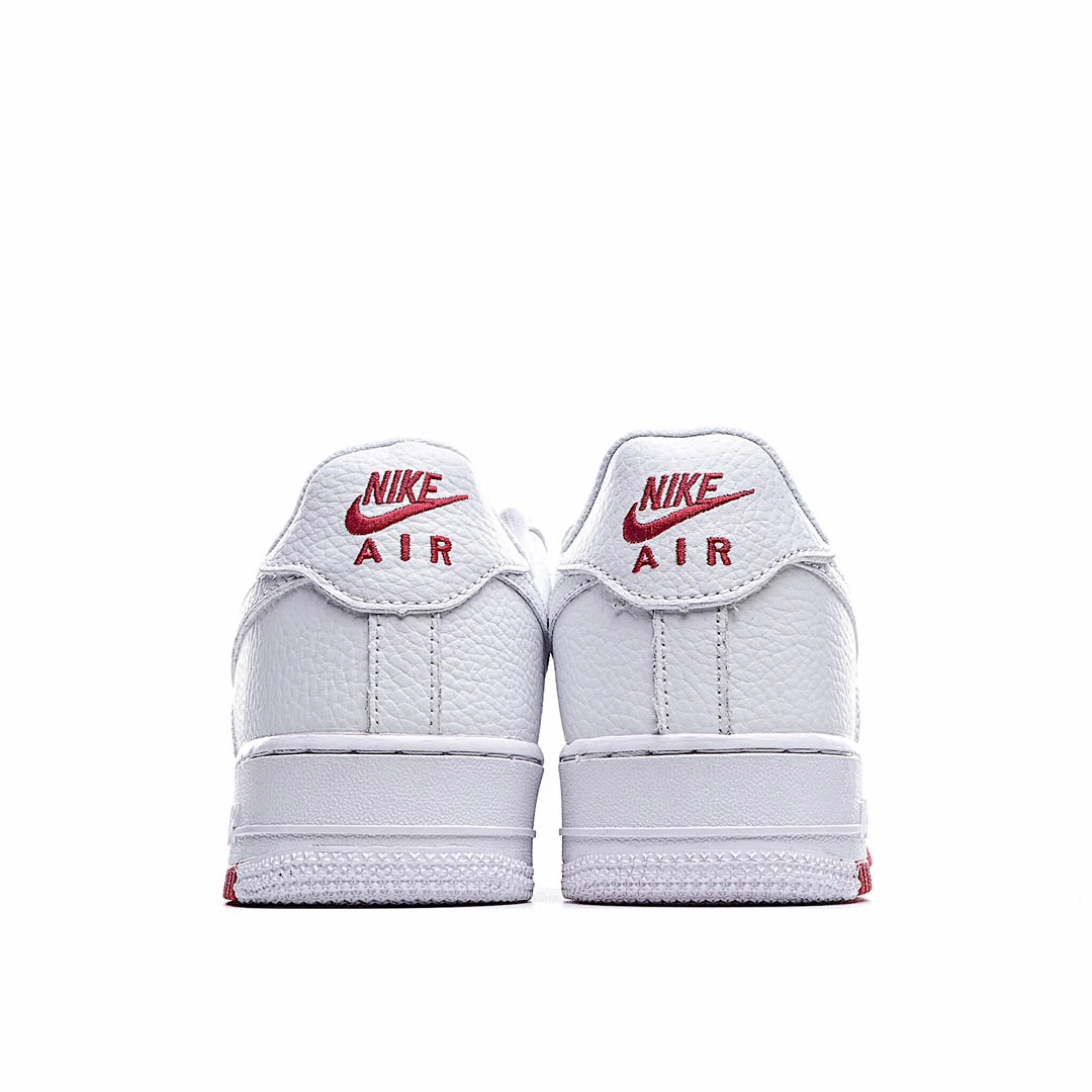Nike Air Force 1 07 Low Low Top Sneakers