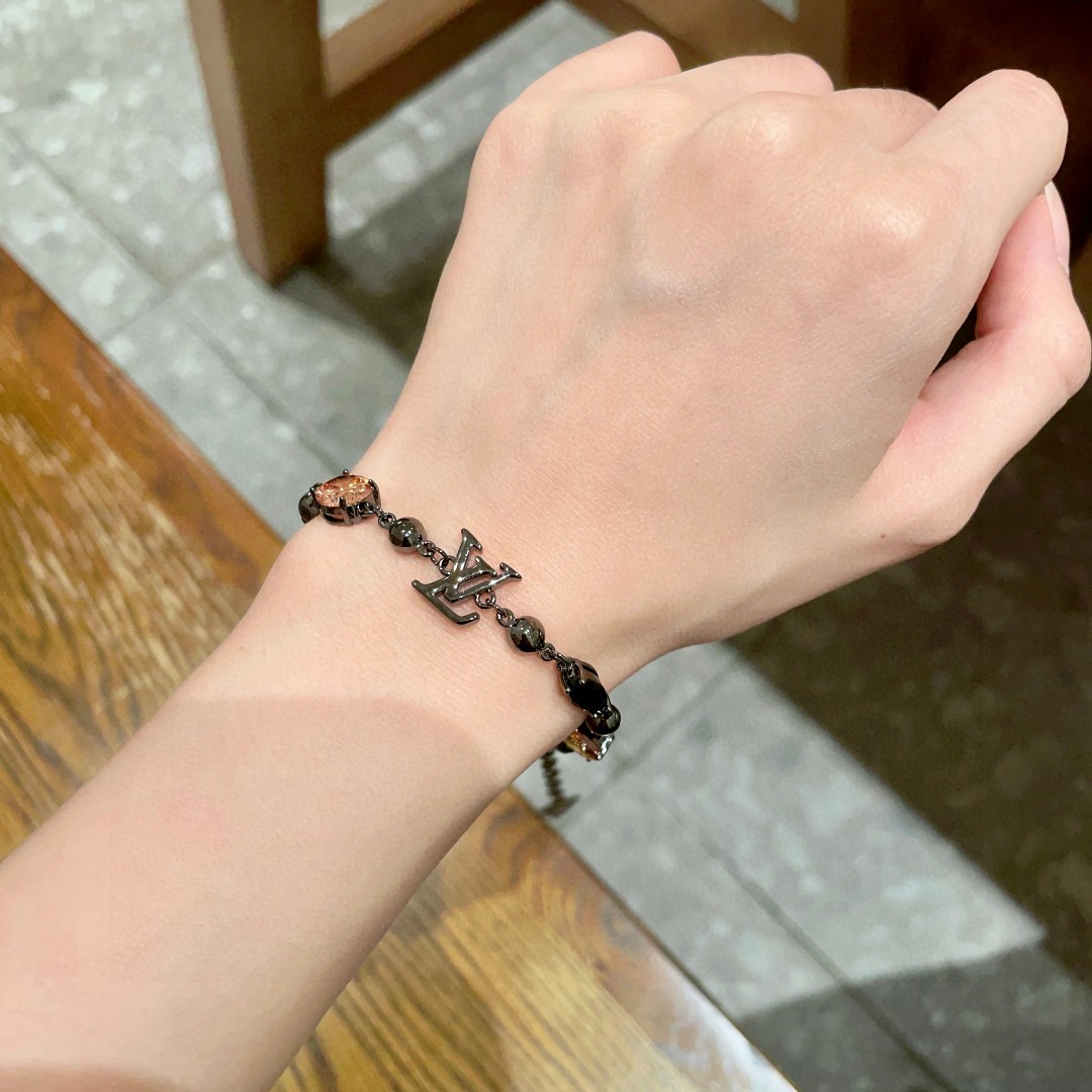 LV Bracelet