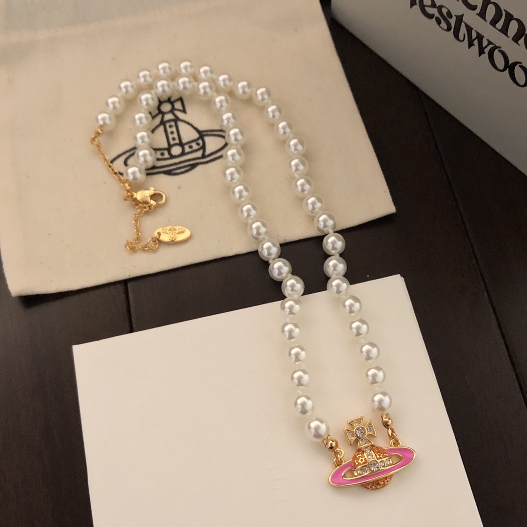 VivienneWestwood necklace