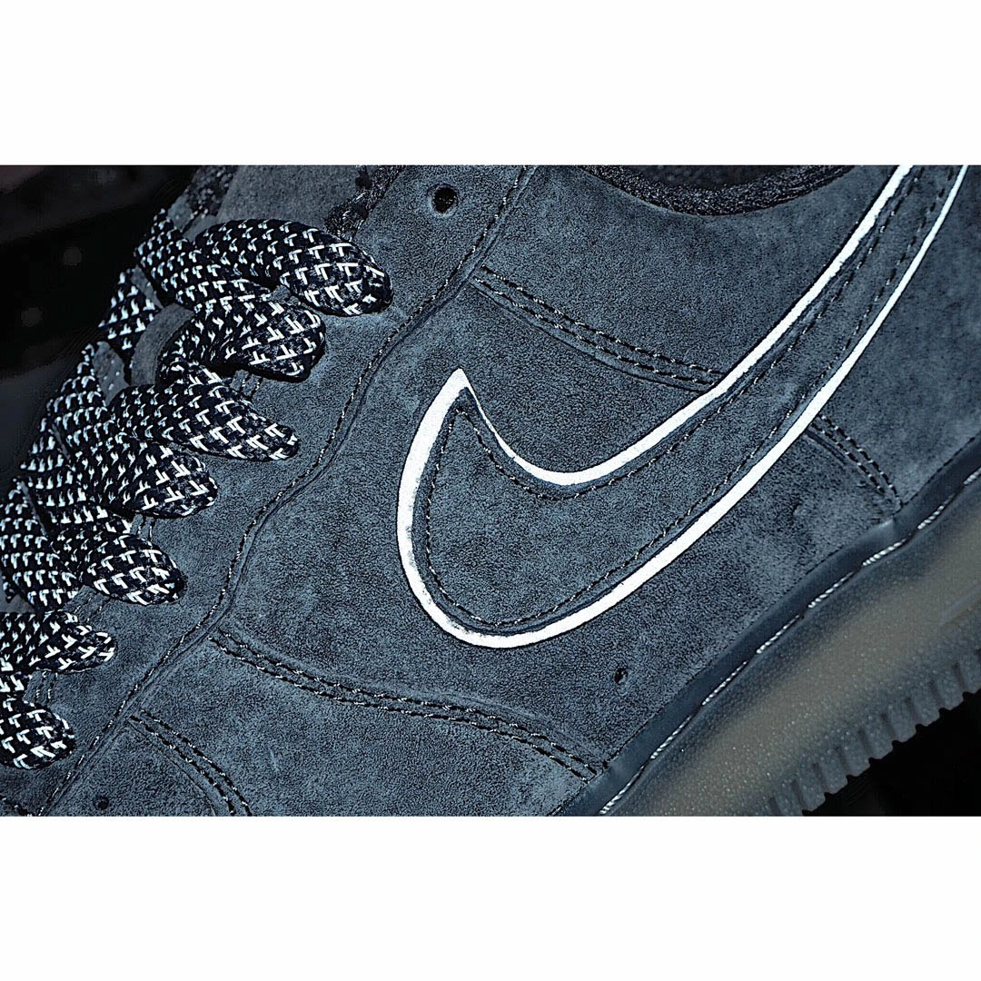 Nike Air Force 1 07 3M Reverse Low Top Sneakers AA1117-900