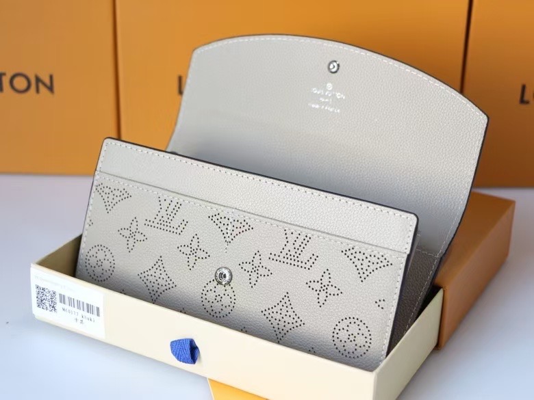 LV Iris