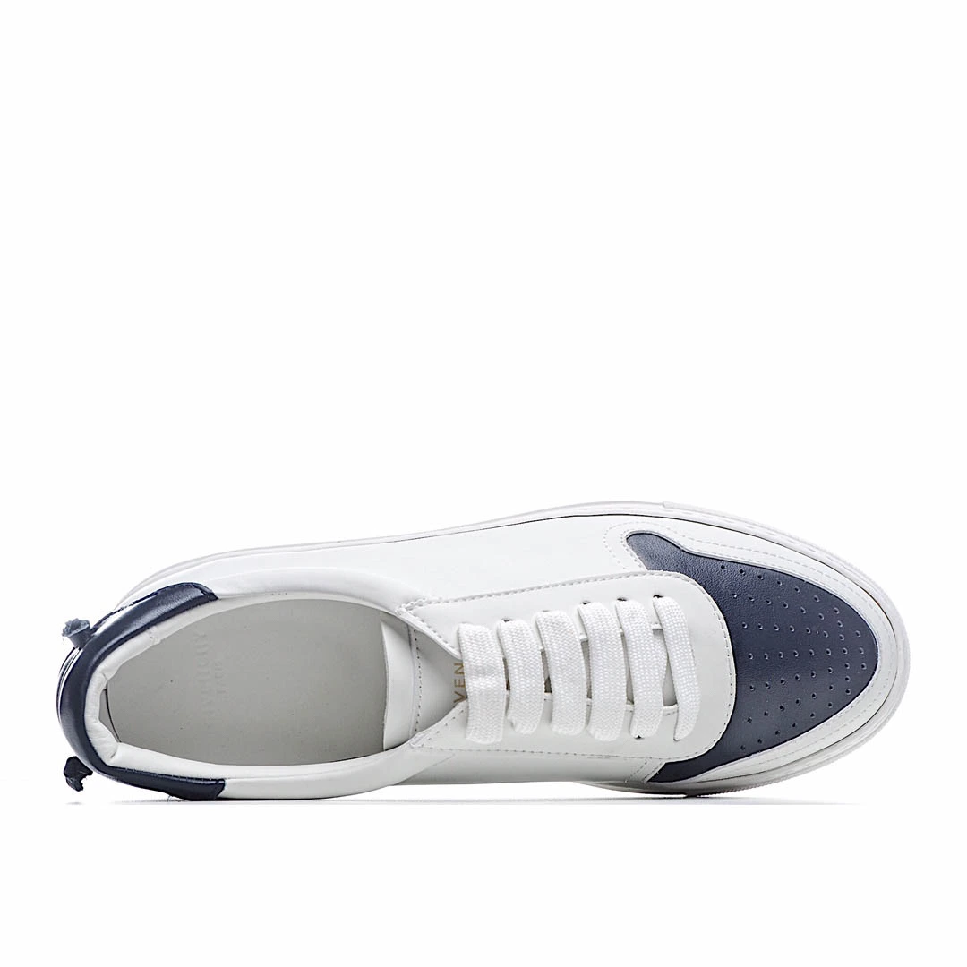 Givenchy Sneakers