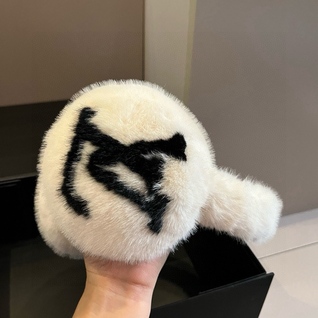 Louis Vuitton Earmuffs