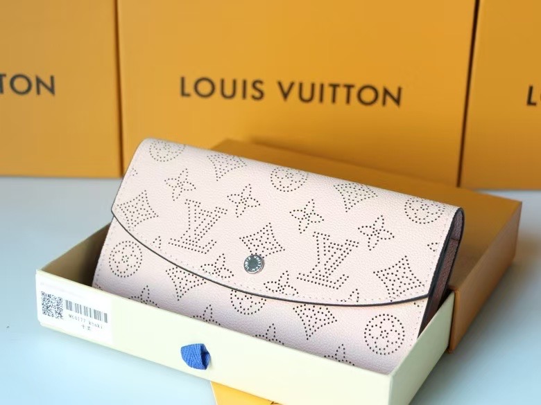 LV Iris