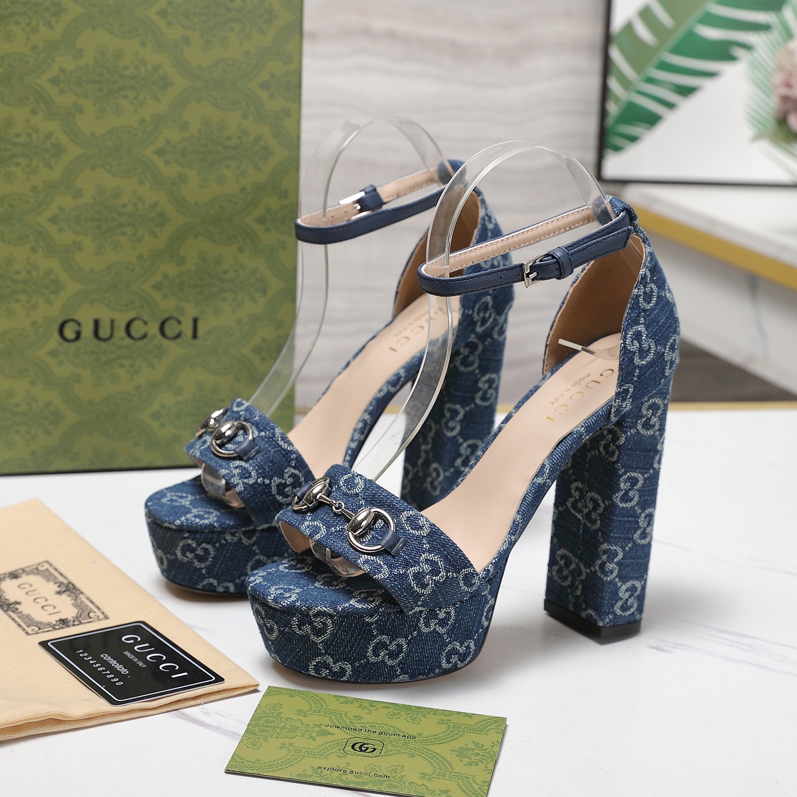 Gucci Square-toed platform high-heeled sandals