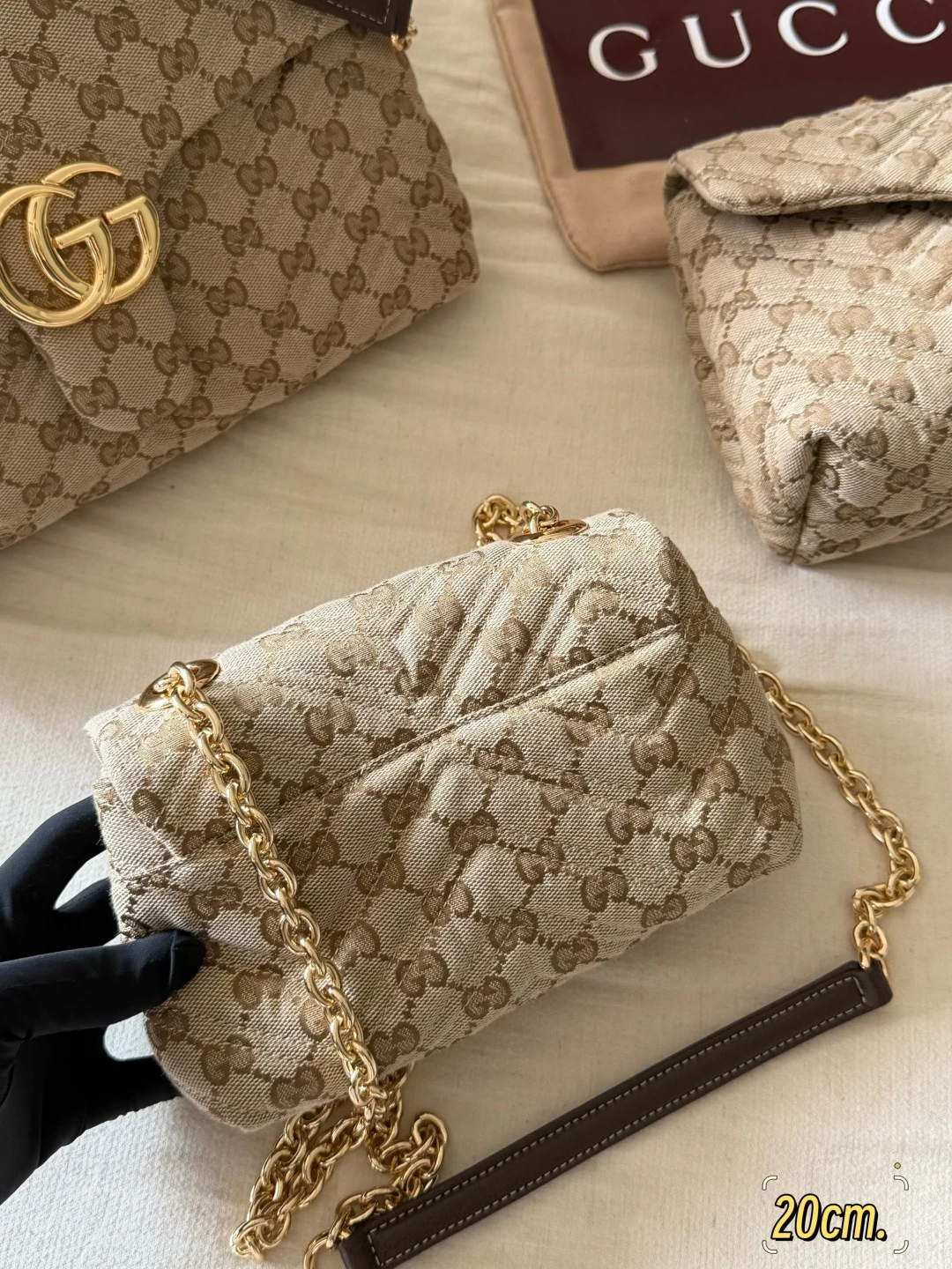 GG Marmont Mini Shoulder Bag