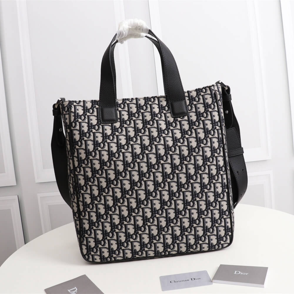 SADDLE TOTE BAG WITH SHOULDER STRAP