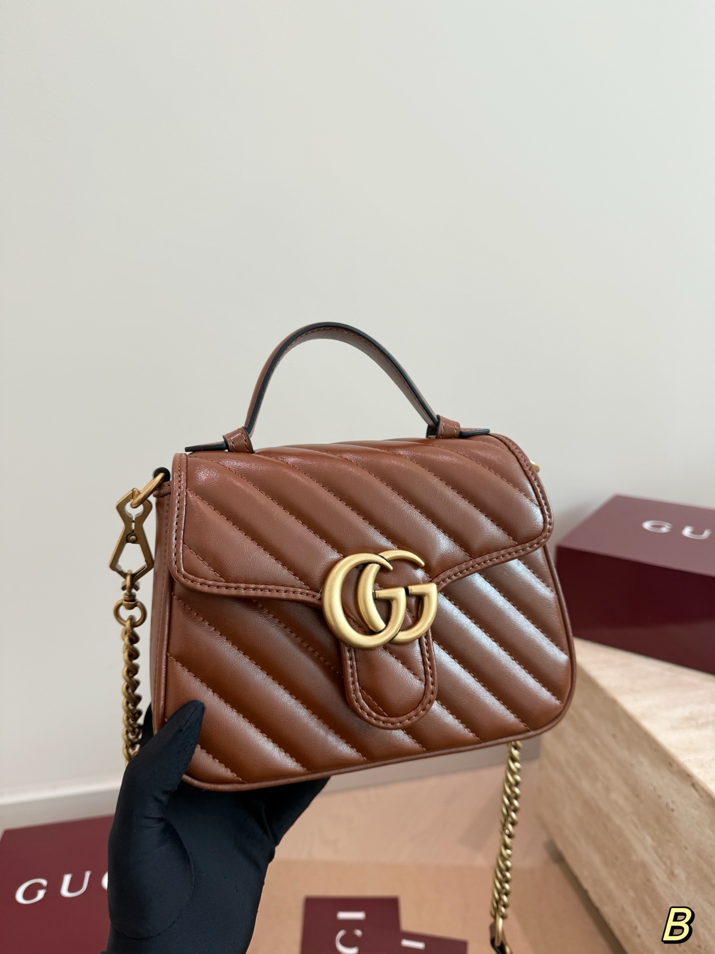 GG Marmont Messenger Bag