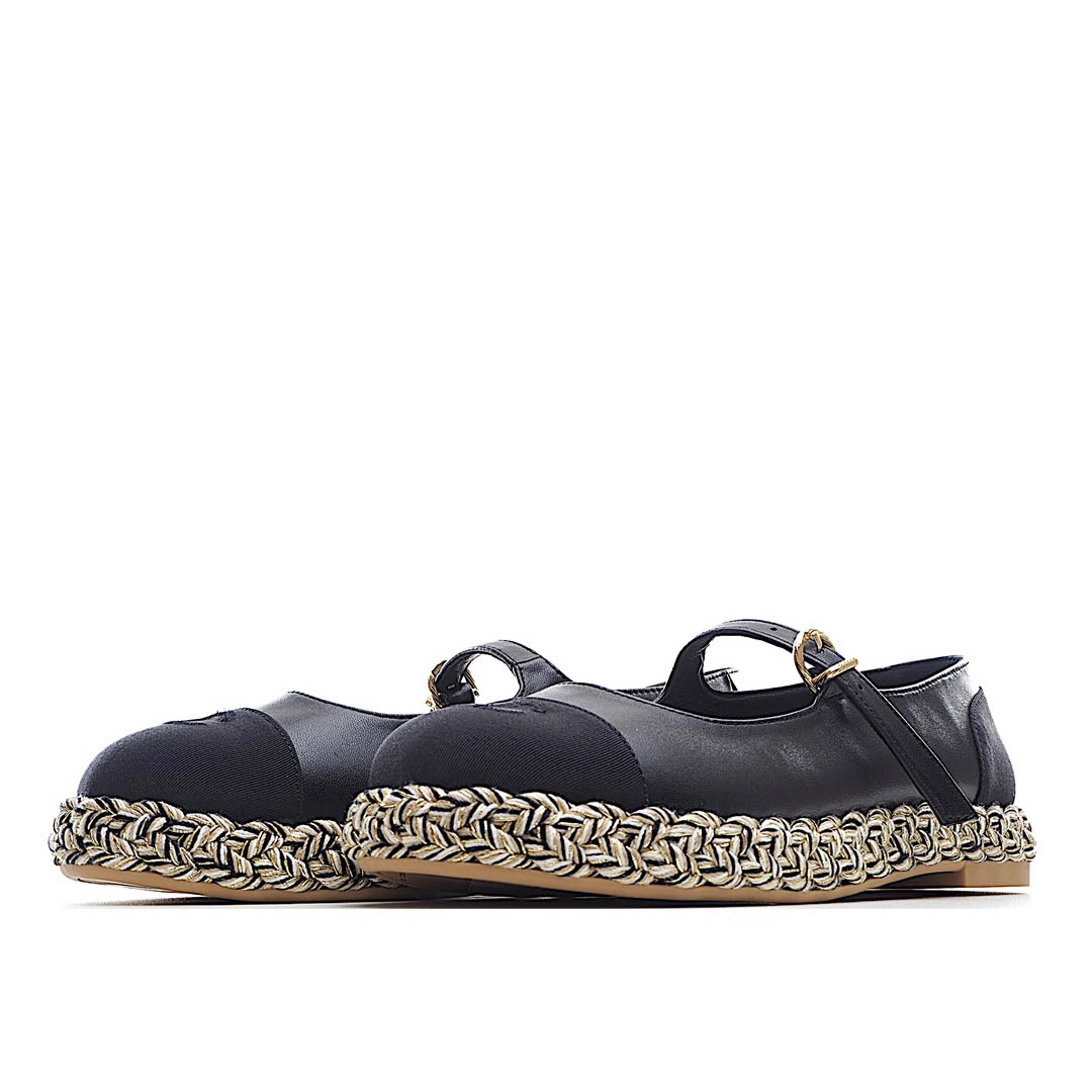 Chanel Casual Shoes Sneakers Classic