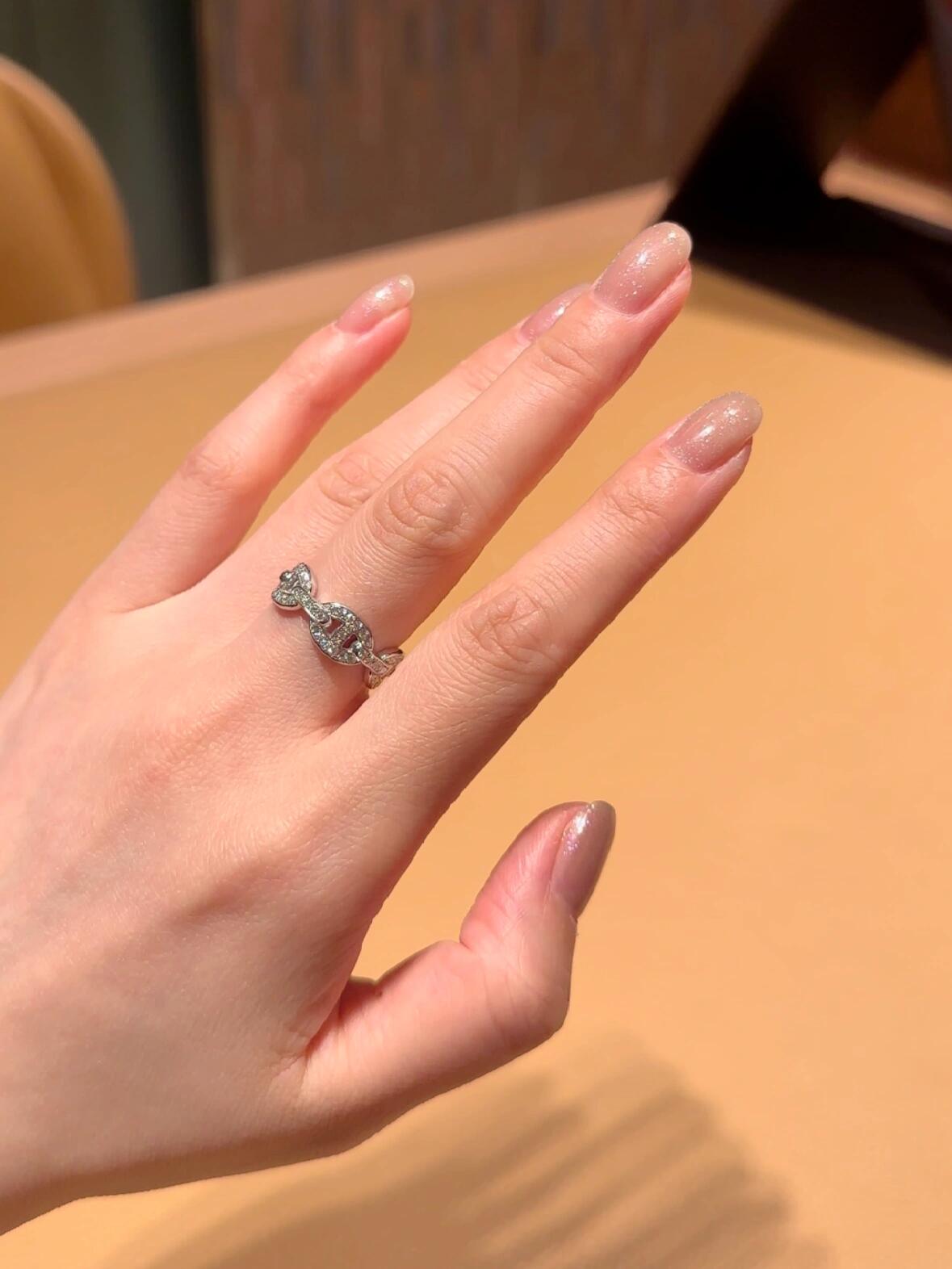 Hermes Ring