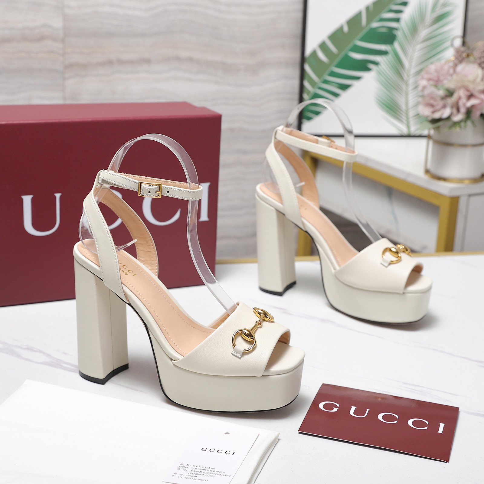 Gucci Round-toe platform high-heeled sandals