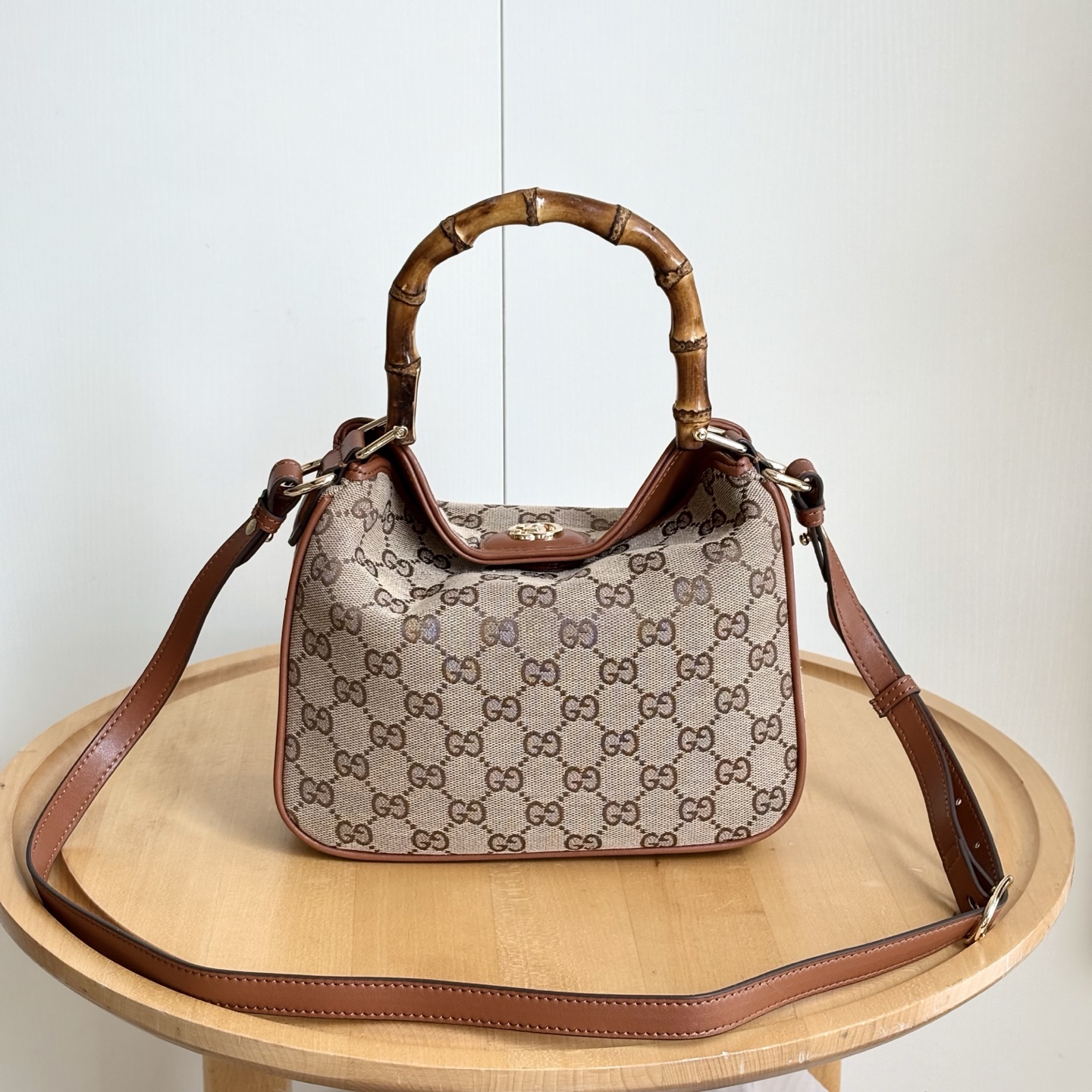 Gucci Diana