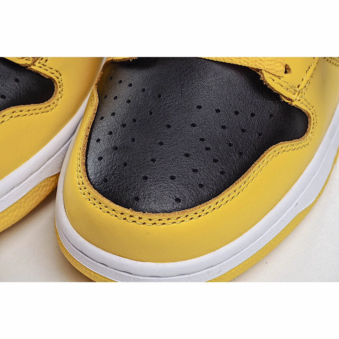 Nike Dunk High SP&ldquo; Varsity Maize