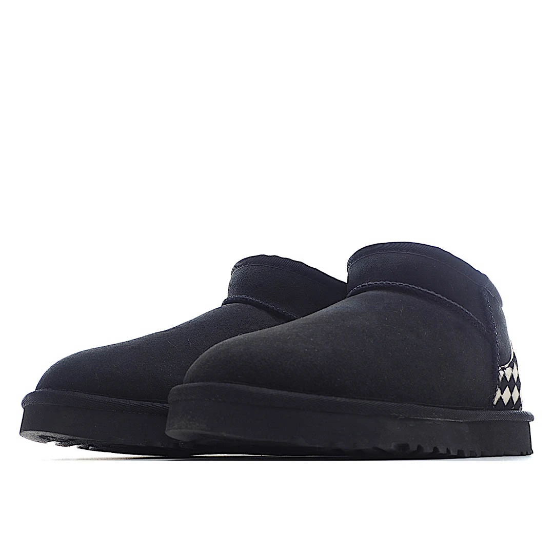 UGG Classic Mini series snow boots
