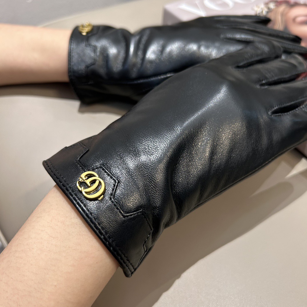 Gucci Gloves
