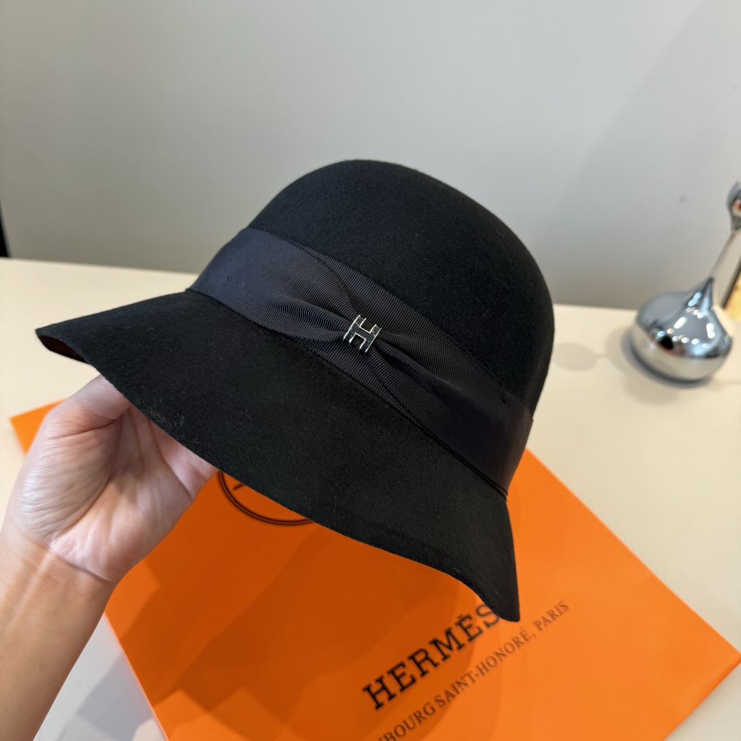 Hermes Bucket Hat