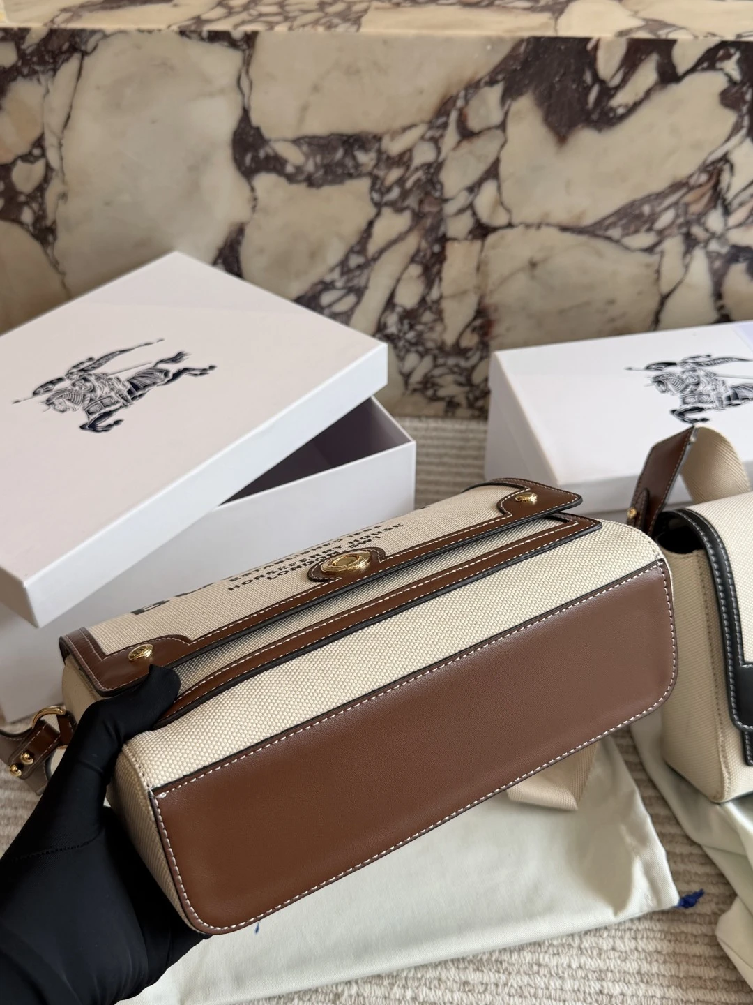 Burberry Horseferry