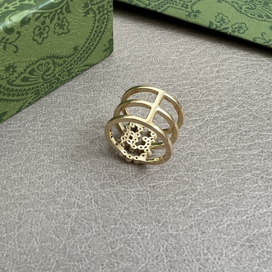 GG Ring