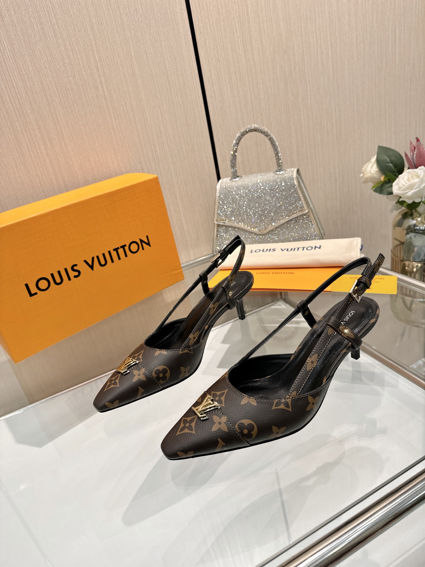 LV 2026 Early Spring Open-Back Shoes