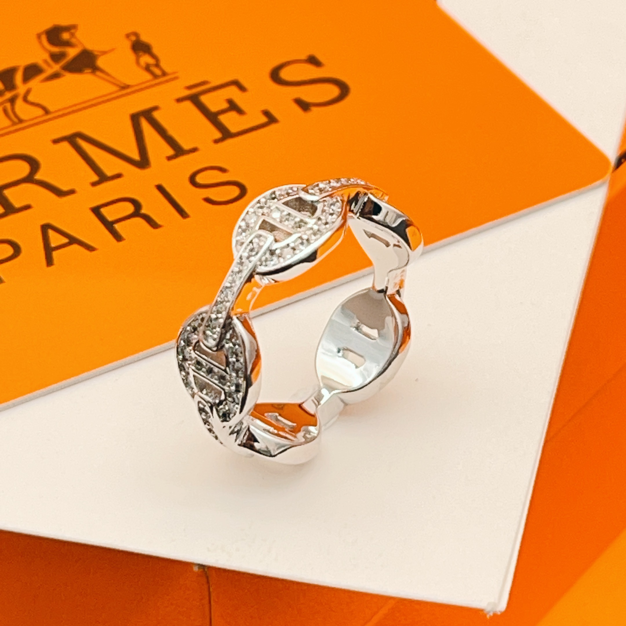 Hermes Ring
