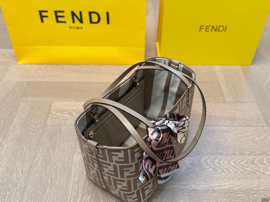 Fendi Tote Shoulder Bag