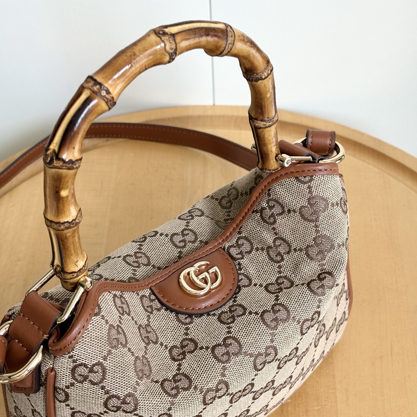 Gucci Diana