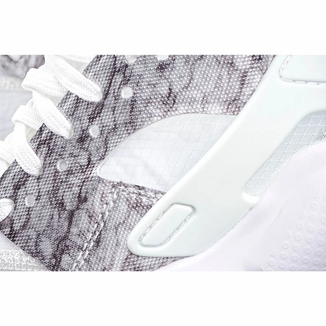 STUSSY   Nike Air Huarache Run Premium