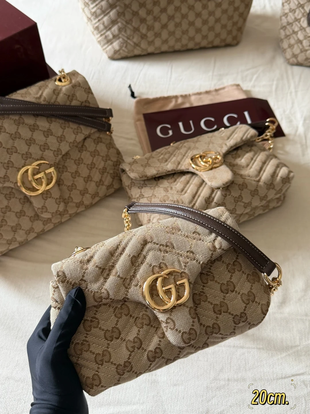 GG Marmont Mini Shoulder Bag