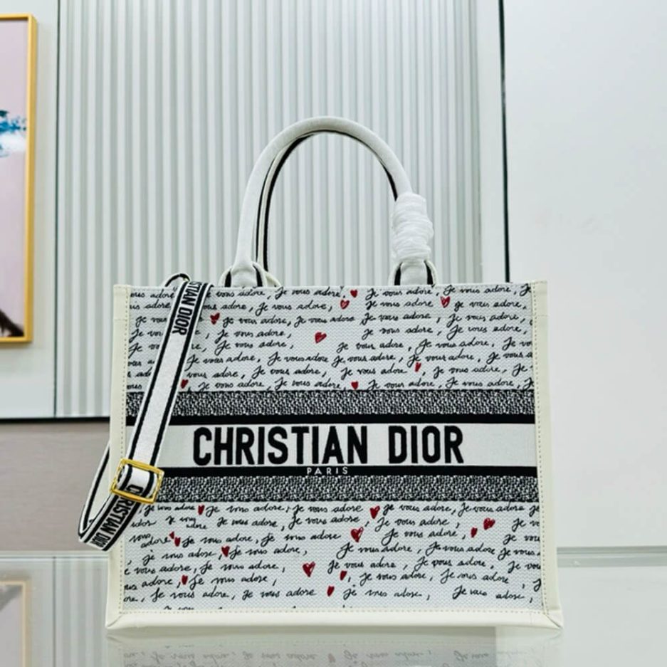 Dioramour Medium Dior Book Tote