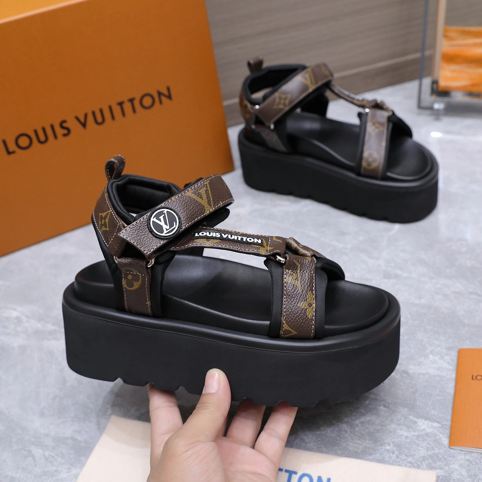 2026Louis Vuitton × BIRKENSTOCK