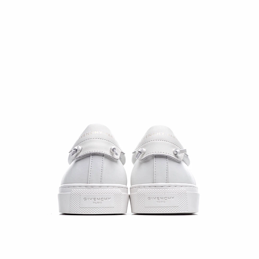 Givenchy Sneakers