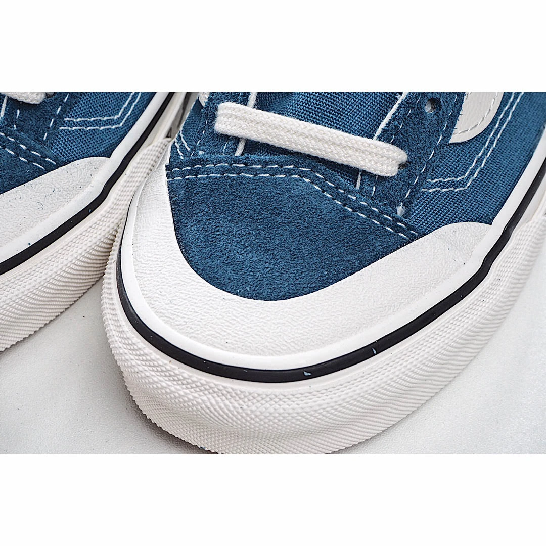 Vans Style 36 Classic Sneakers