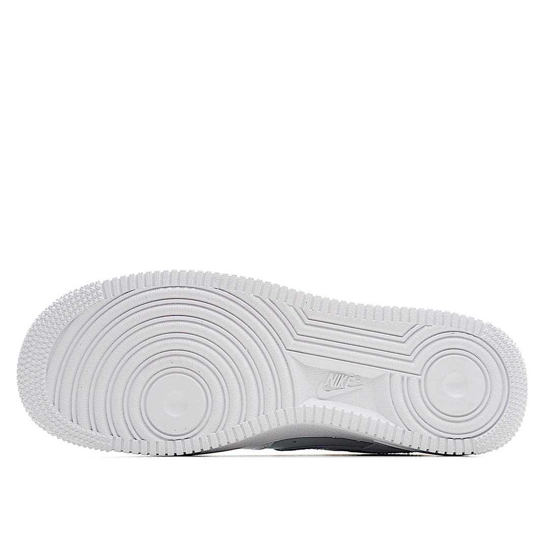Nike Air Force 1 Low'07 Low Top Sneakers