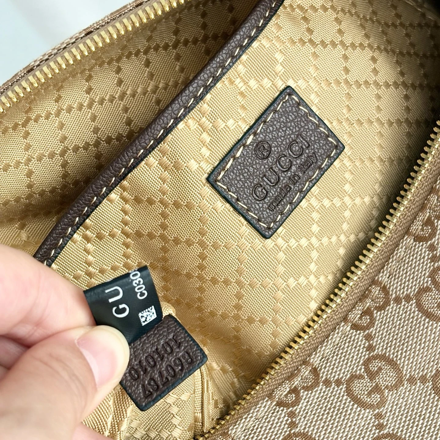 Gucci Vintage Loop Bag