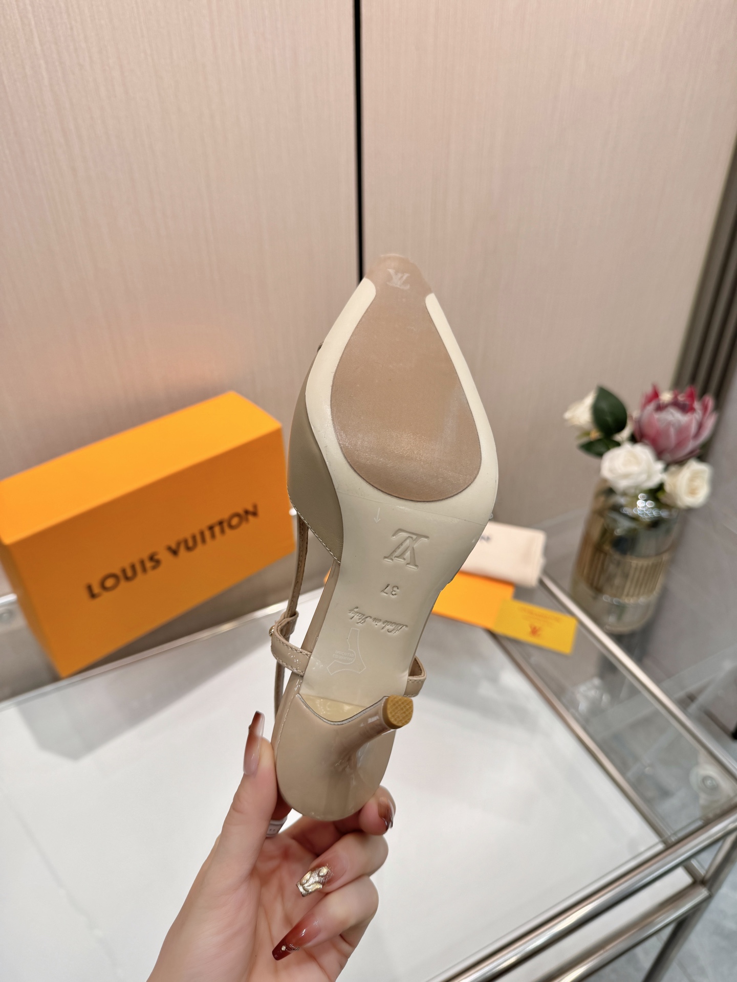 LV 2026 Early Spring Open-Back Shoes