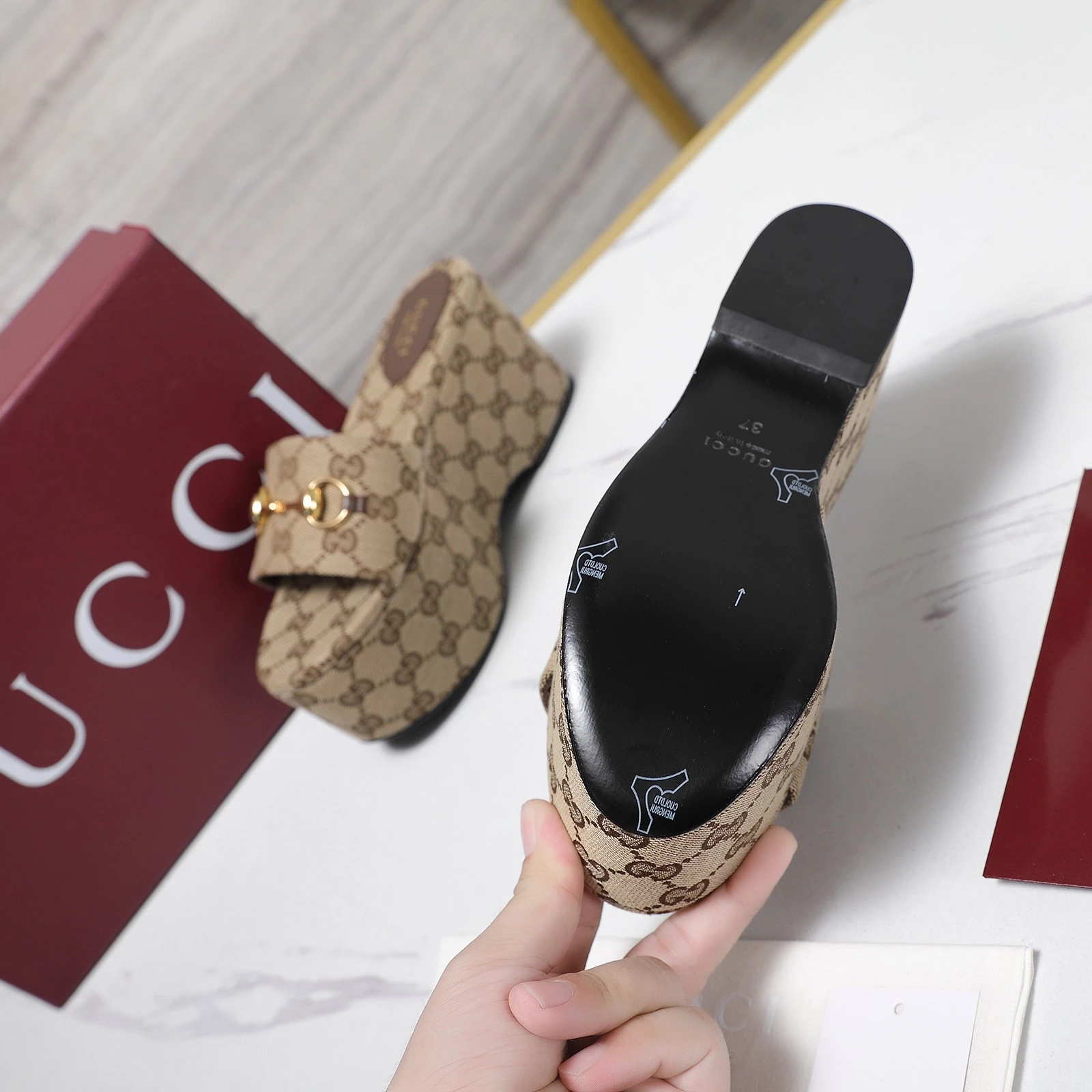Gucci Slope Water Table Slippers