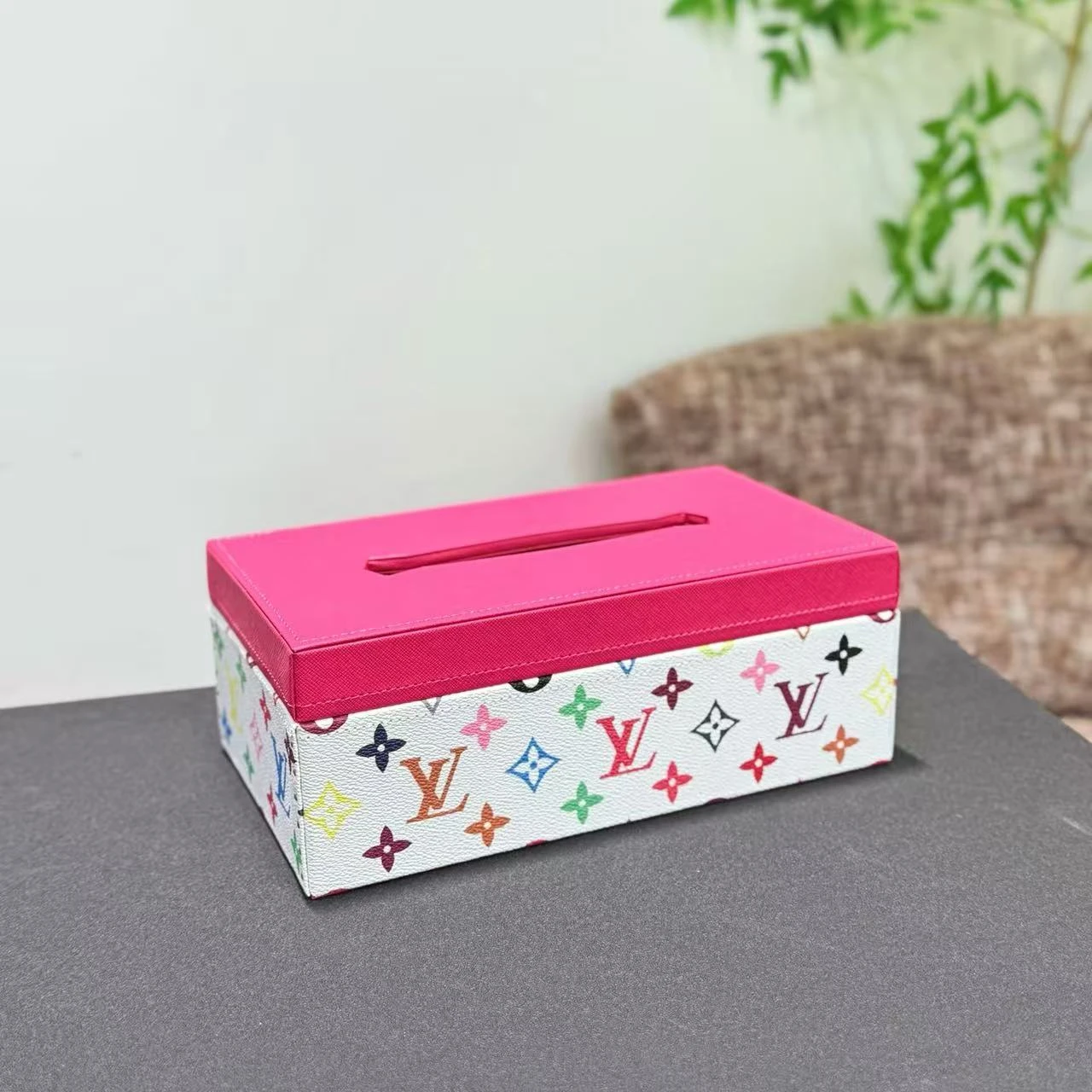 LV Tissue Box