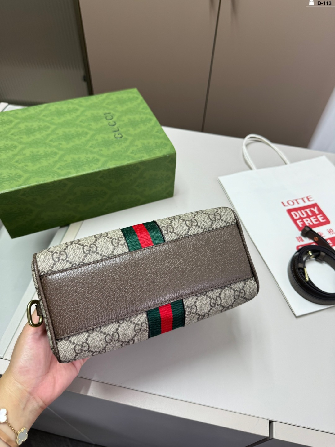 Gucci Boston
