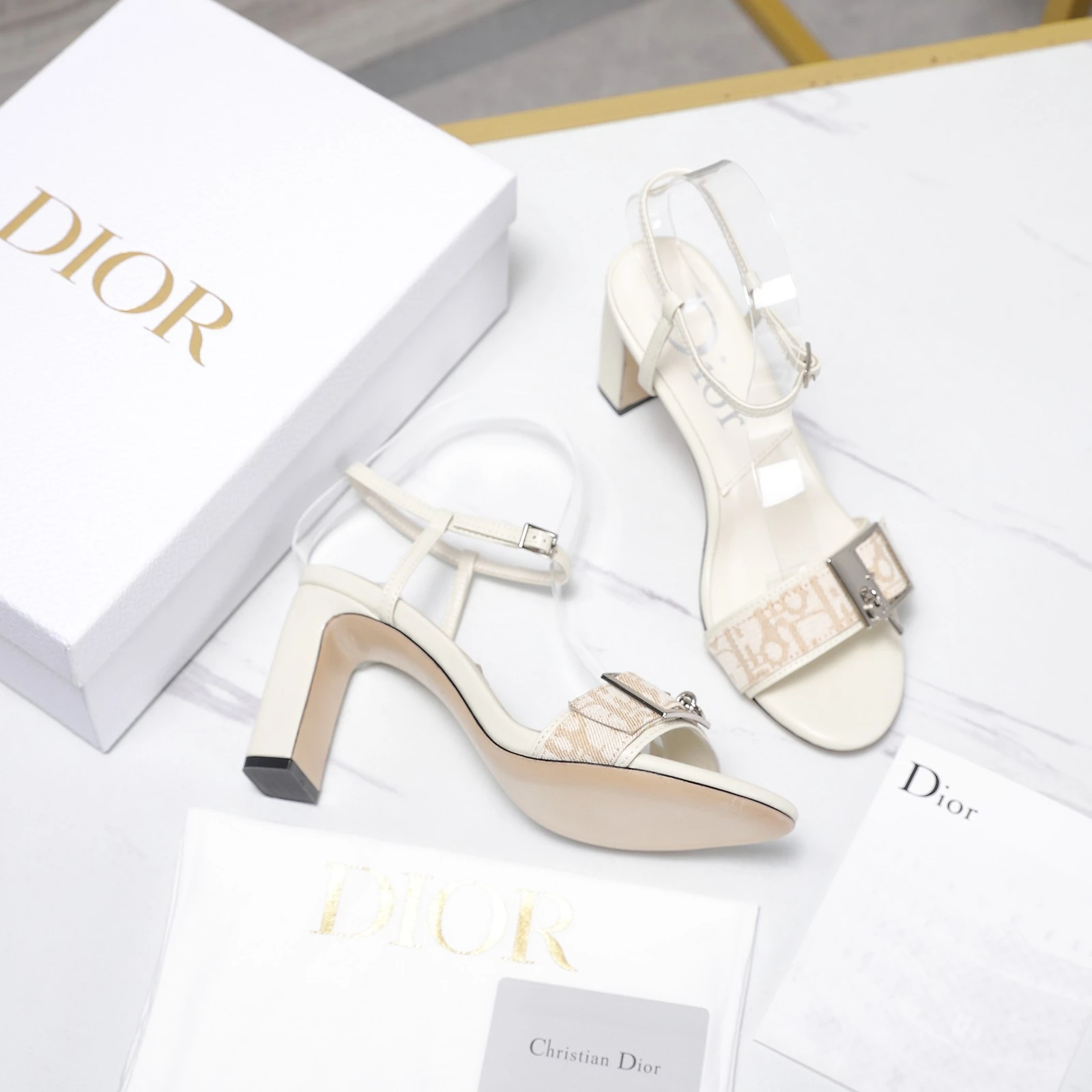 26 new Dior high-heeled sandals