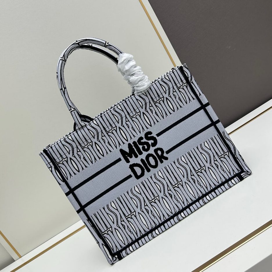 Medium Dior Book Tote
