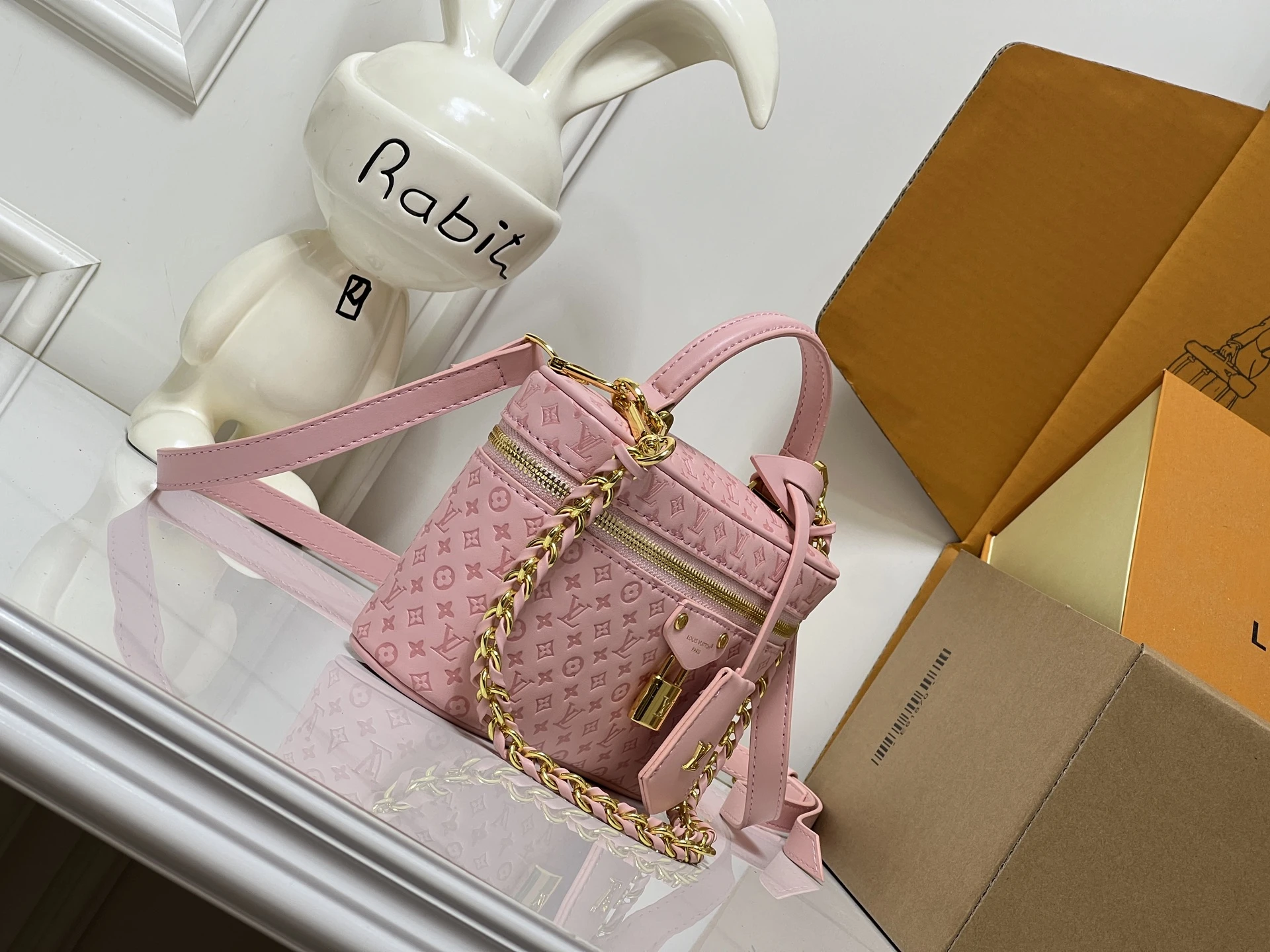 LV Vanity Chain Pouch