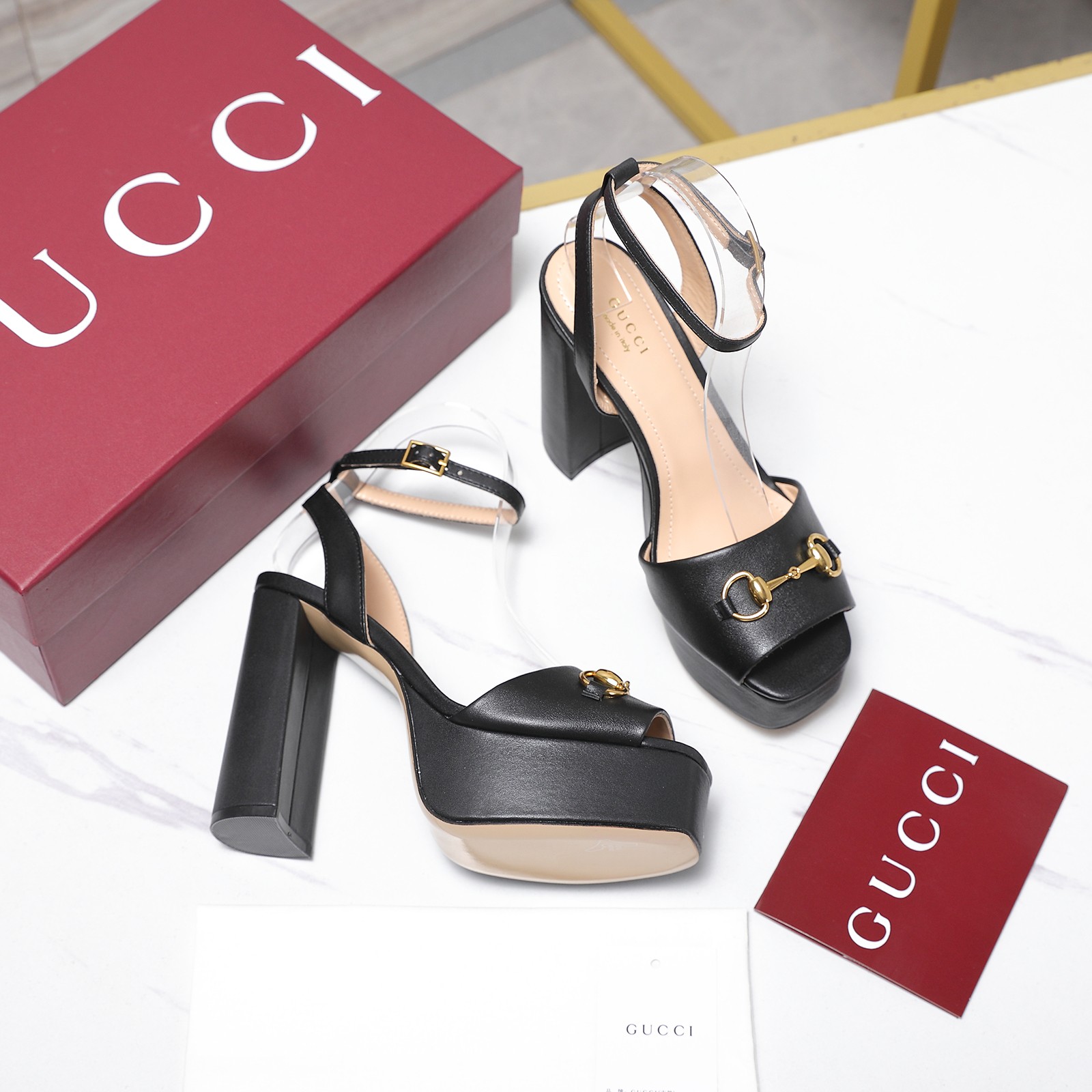Gucci Round-toe platform high-heeled sandals