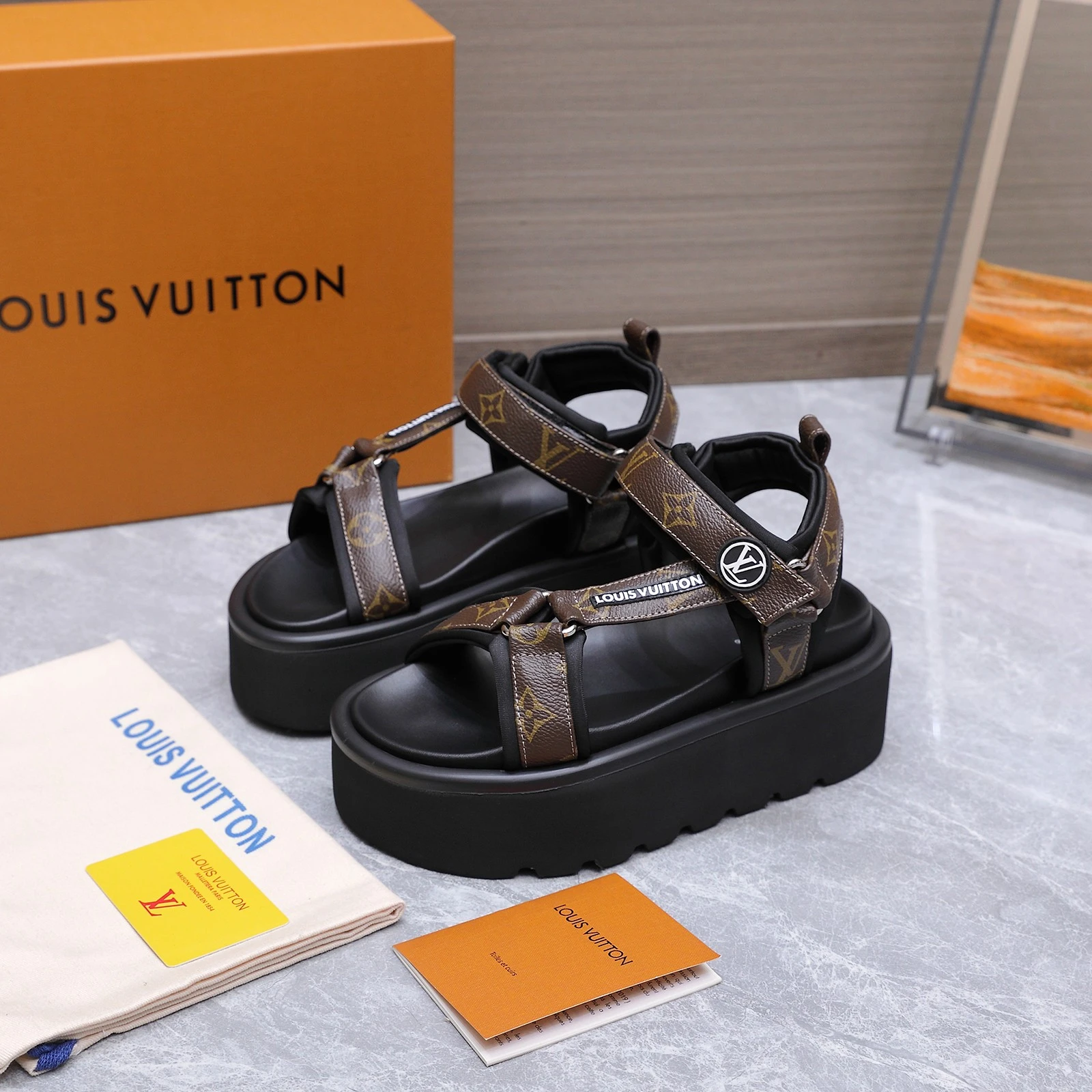2026Louis Vuitton × BIRKENSTOCK
