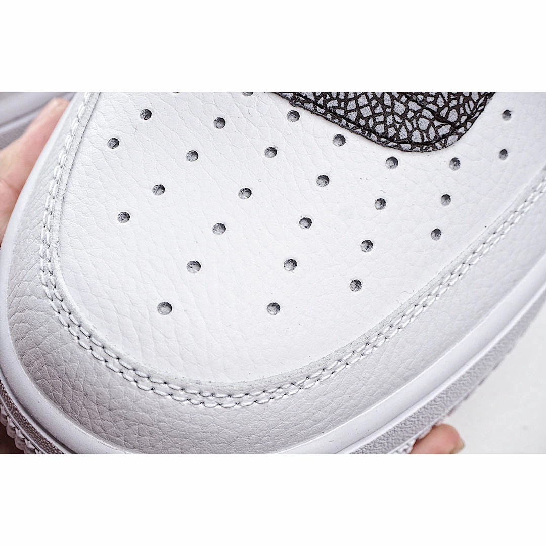 Nike Air Force 1 07