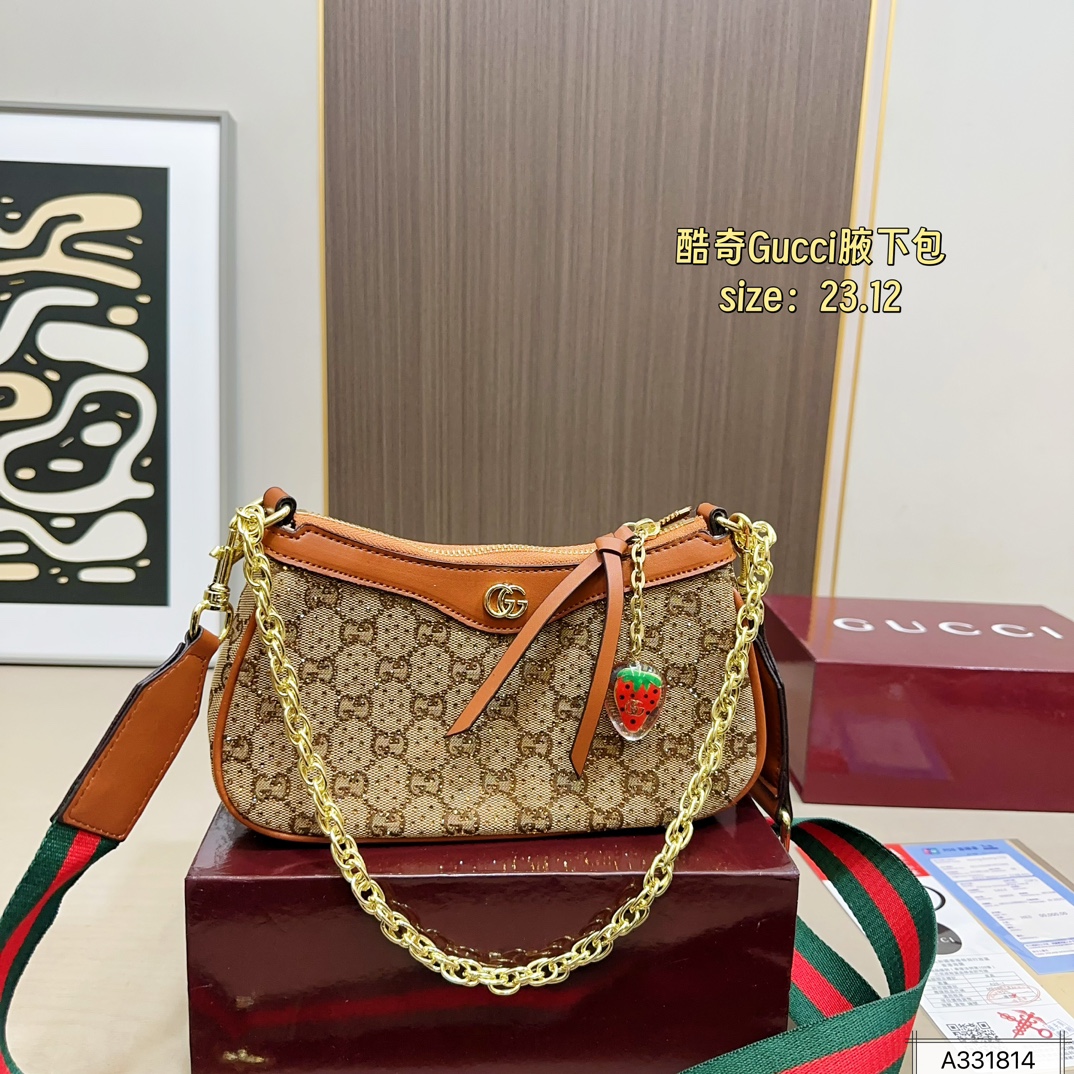 Gucci Hobo Bag