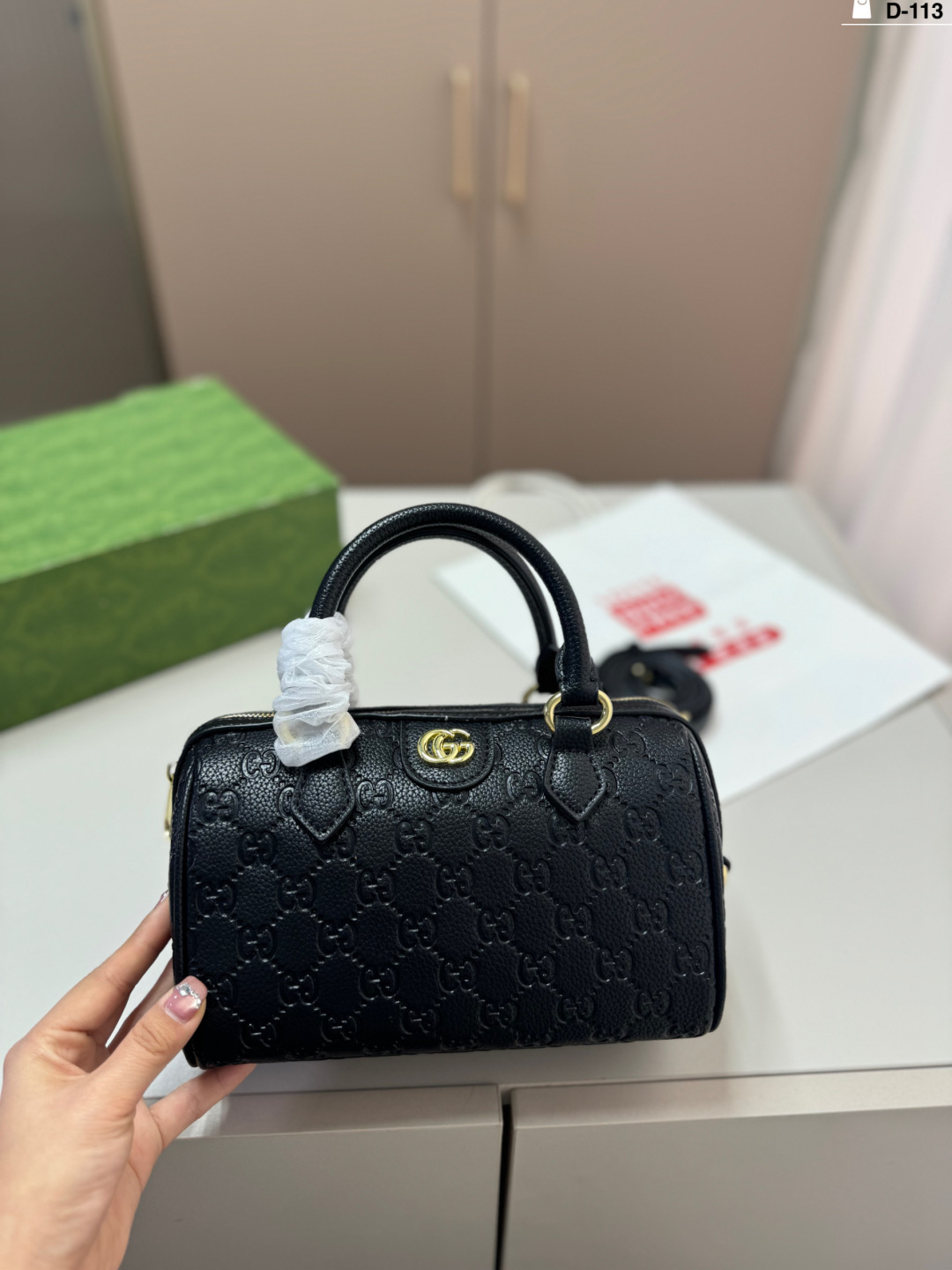 Gucci Boston